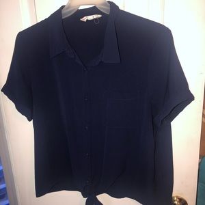 $5 Large Navy blue shirt.